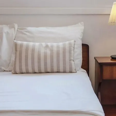 House Of Hats - Next To The Coast - Tatil Evi *