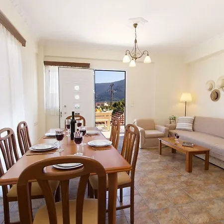 House Of Hats - Next To The Coast - Tatil Evi