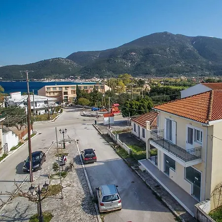 House Of Hats - Next To The Coast - Holiday home Karavomylos